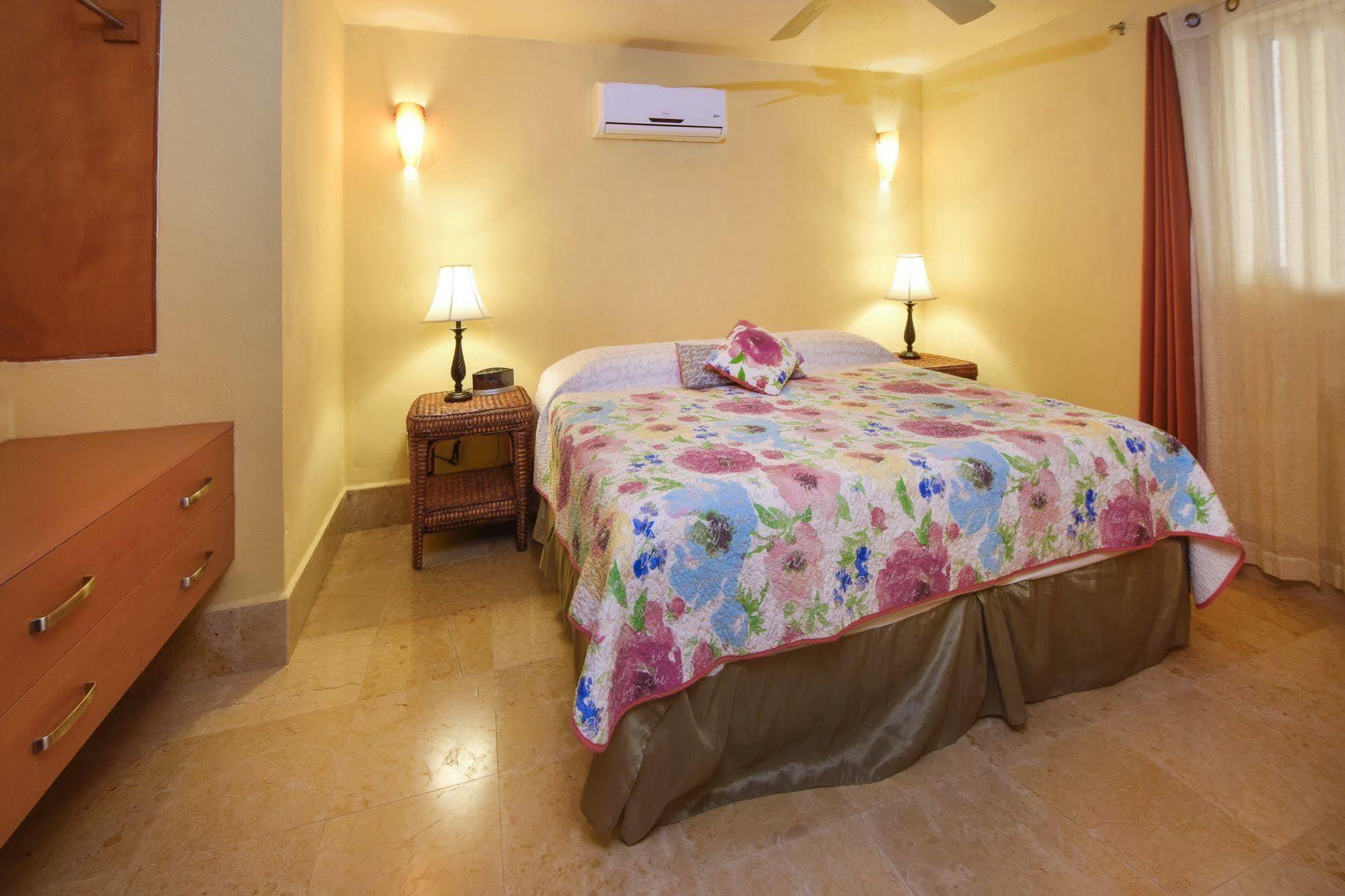 Ocean Plaza Condos Playa del Carmen Dış mekan fotoğraf